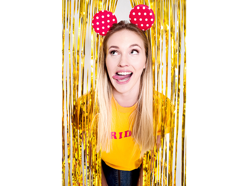 Perdea Party Gold din folie metalizata, 90cm latime x 250cm inaltime - imagine 3